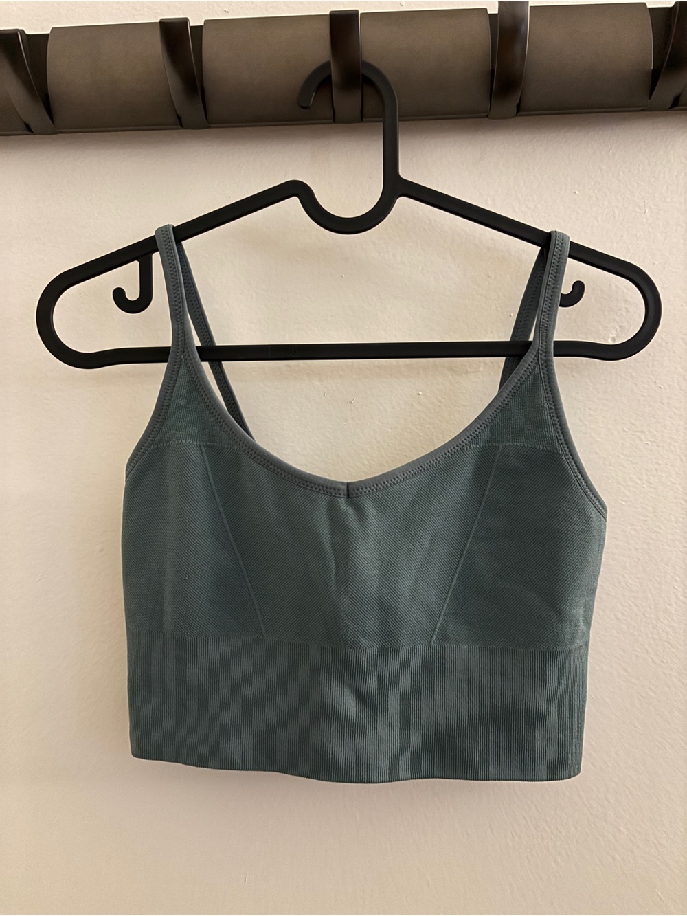 Vuori Green Tank Crop Top